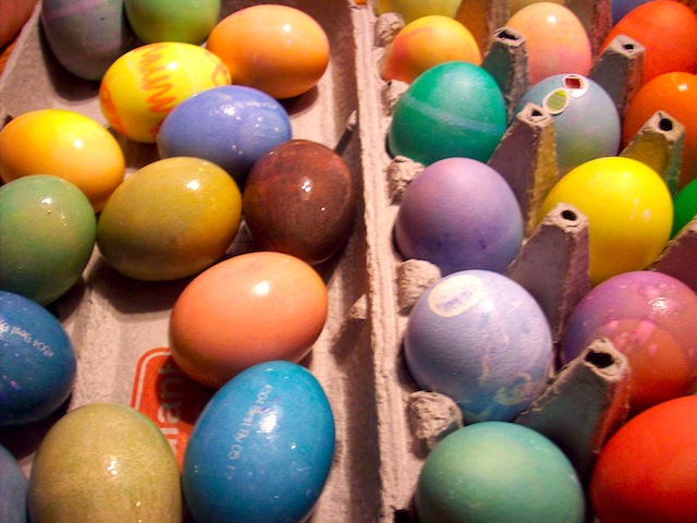 Colored eggs (Eat Me. Drink Me.)