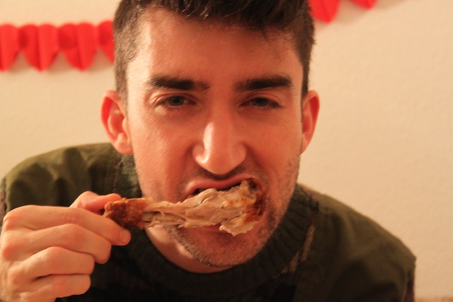 how to eat fried chicken (Eat Me. Drink Me.)