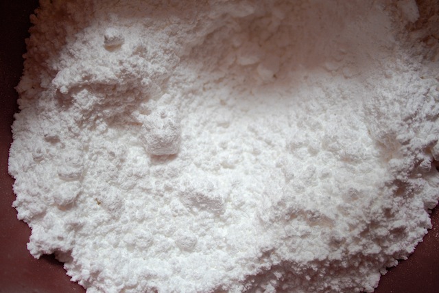Powdered sugar (Eat Me. Drink Me.)