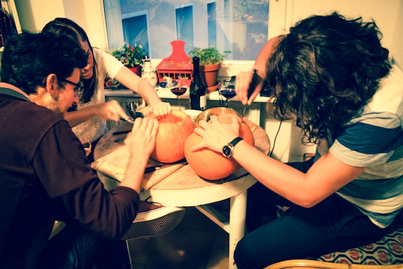 Community pumpkin carving (Eat Me. Drink Me.)