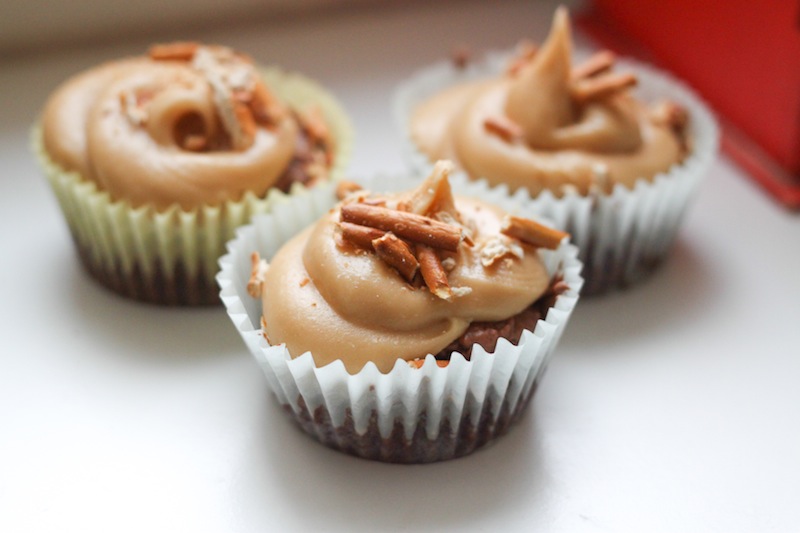 trio of salted caramel and brownie cupcakes (Eat Me. Drink Me.)