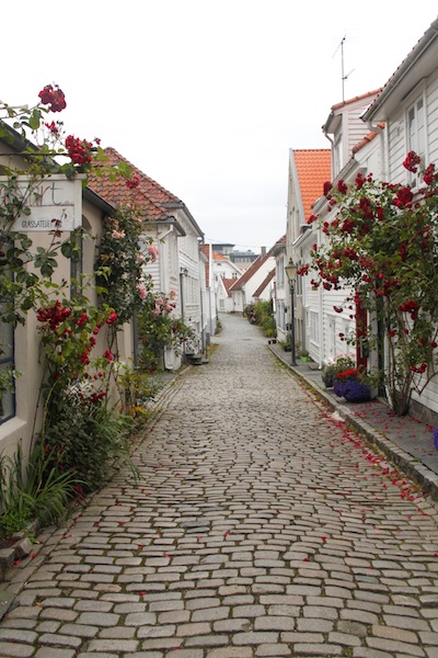 Empty Stavanger street (Eat Me. Drink Me.)