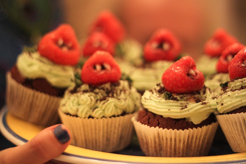 Strawberry monster cupcakes (Eat Me. Drink Me.)