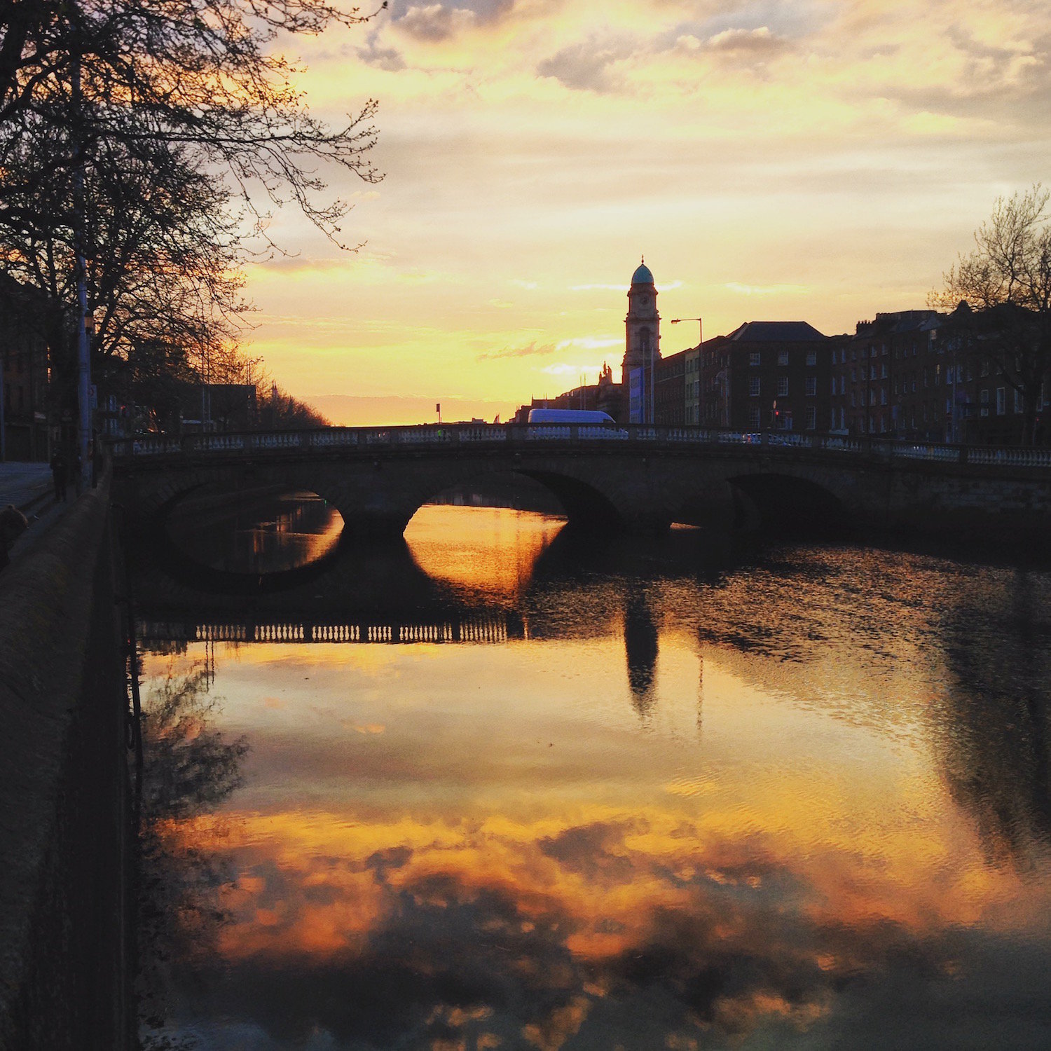 Sunset on the Liffey (Eat Me. Drink Me.)