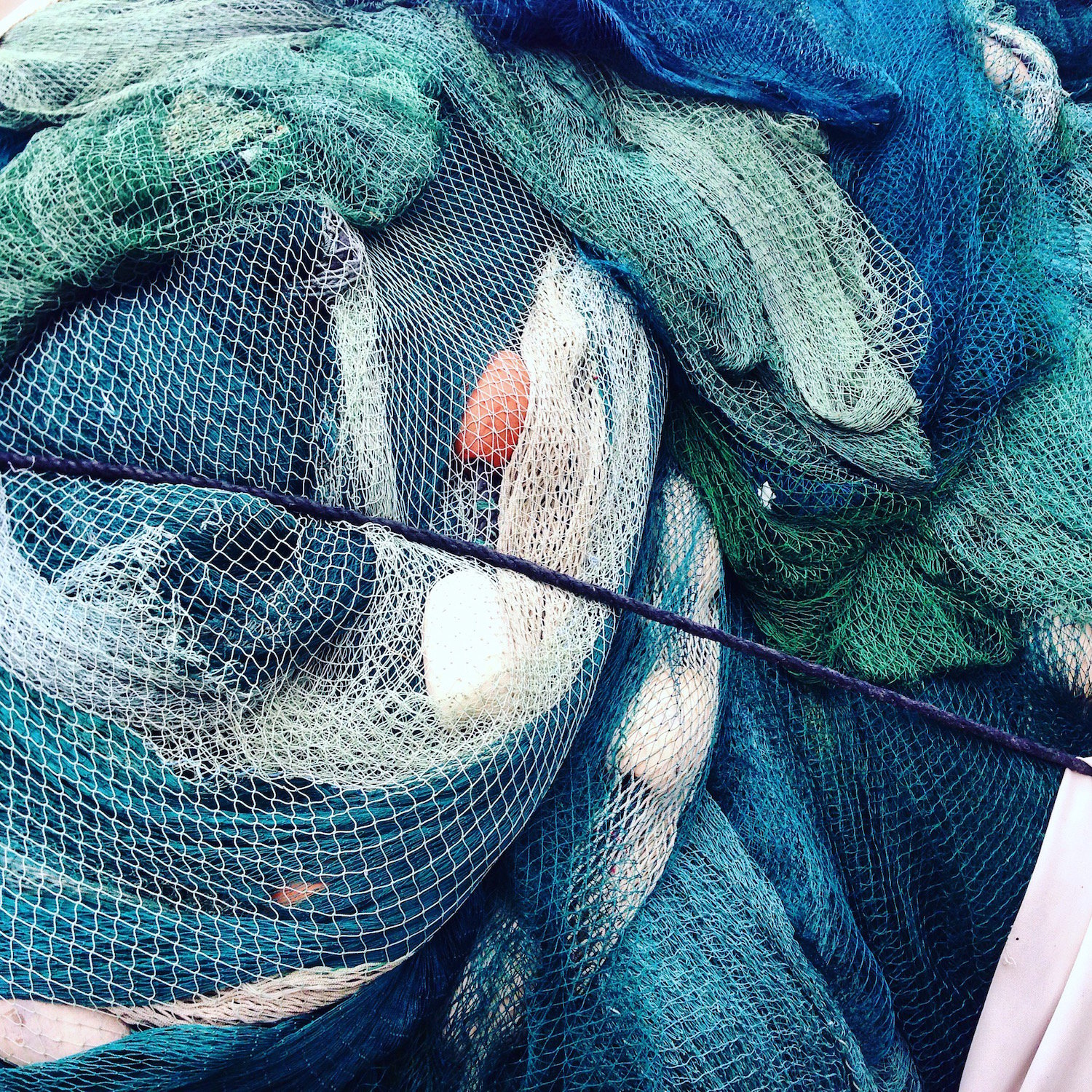 A tangle of nets, Tel Aviv (Eat Me. Drink Me.)