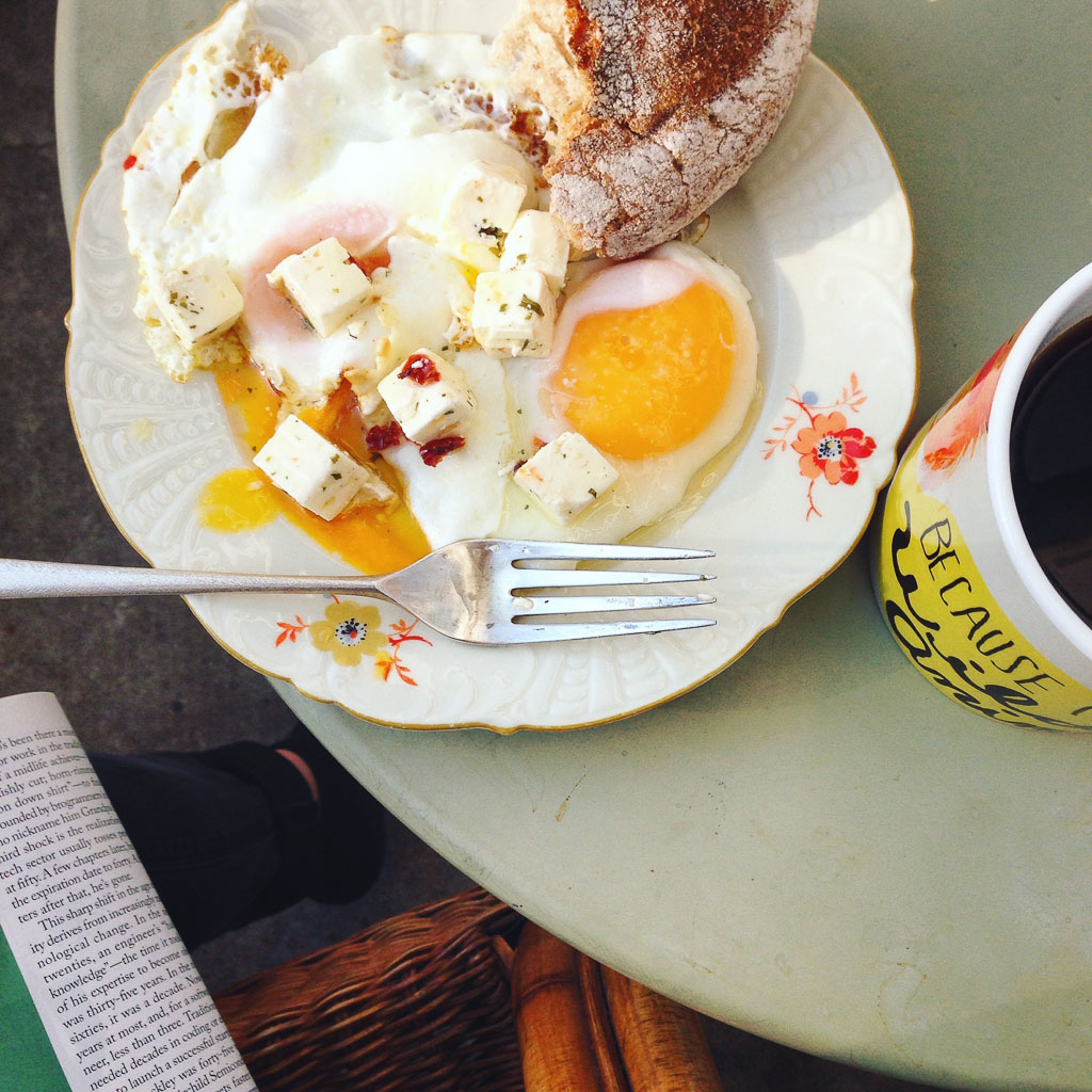 Breakfast eggs (Eat Me. Drink Me.)