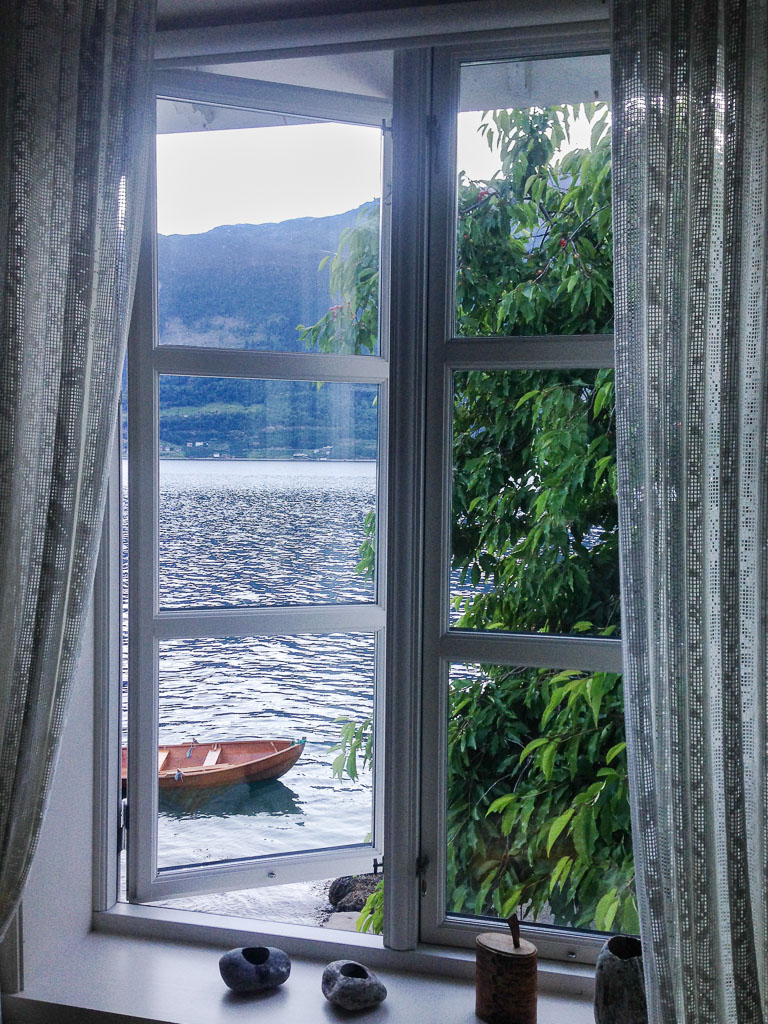 An open window to the fjord (Eat Me. Drink Me.)