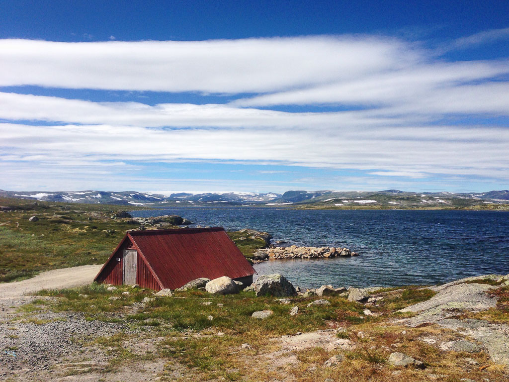 Red house, Hardangervidda (Eat Me. Drink Me.)