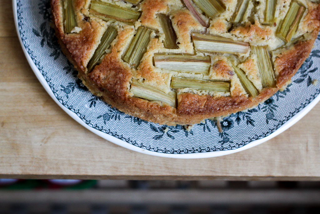 Rhubarb cake without cream (Eat Me. Drink Me.)