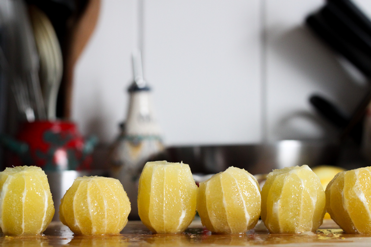 Lemons in a row (Eat Me. Drink Me.)